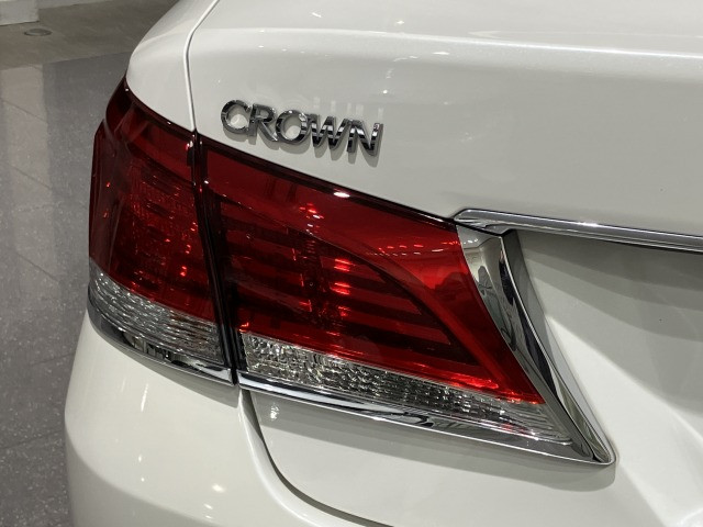 トヨタ クラウン ２．５ ロイヤル H26年 (近畿) 99