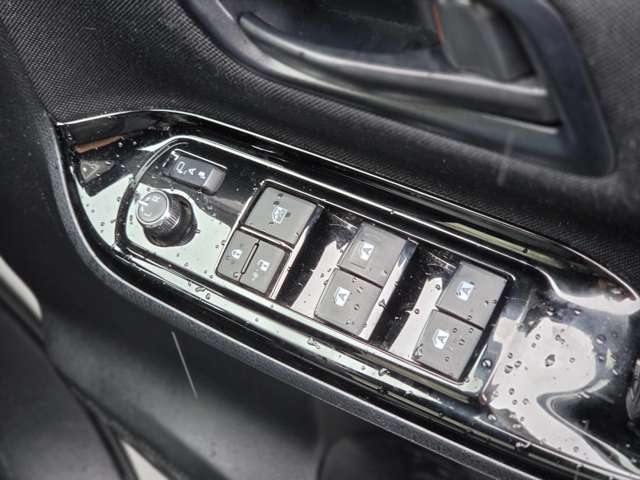 トヨタ ノア ２．０ ＳＩ H29年 () 99