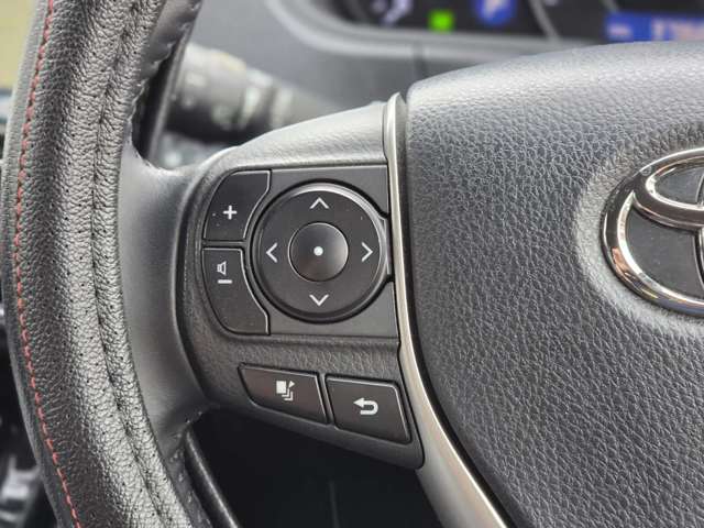 トヨタ ノア ２．０ ＳＩ H29年 () 99