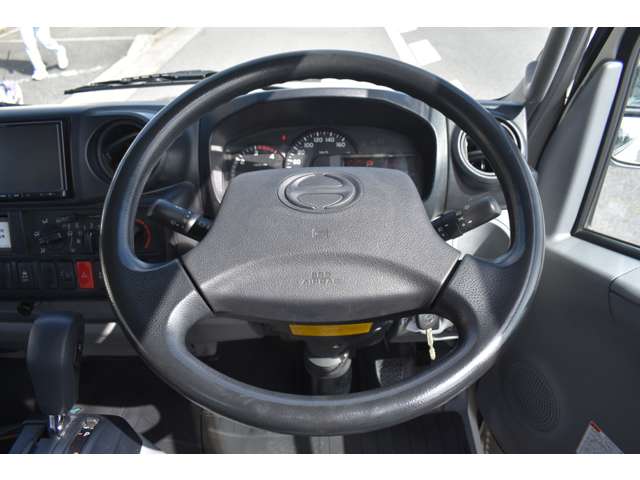 日野自動車 デュトロ ４．０ＤＴ H30年 (近畿) 99