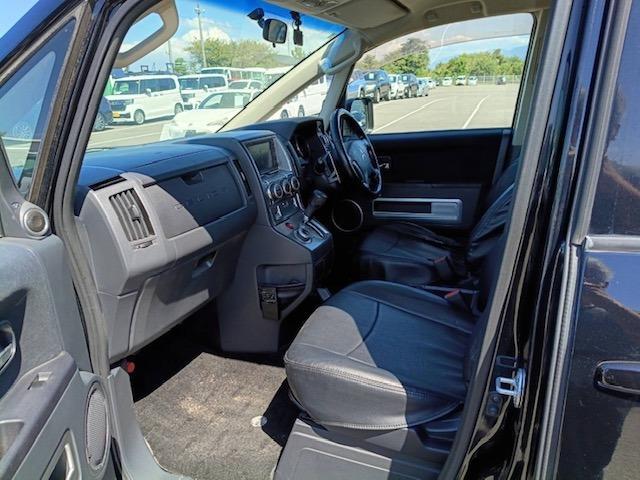 三菱 デリカ　Ｄ：５ ２．４ Ｇ プレミアム ４ＷＤ H19年 () 99
