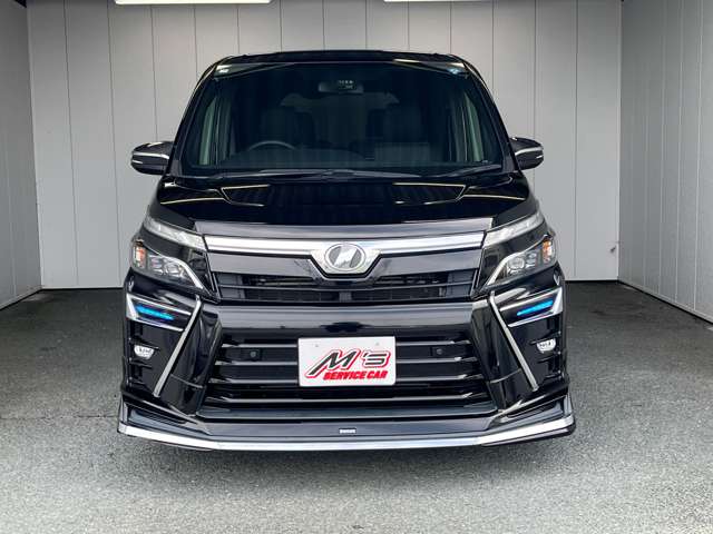 トヨタ ヴォクシー ２．０ ＺＳ 煌ＩＩ R1年 () 99