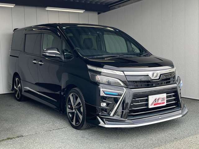 トヨタ ヴォクシー ２．０ ＺＳ 煌ＩＩ R1年 () 99