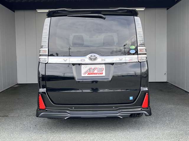 トヨタ ヴォクシー ２．０ ＺＳ 煌ＩＩ R1年 () 99