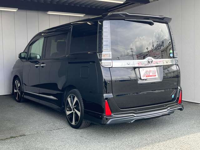 トヨタ ヴォクシー ２．０ ＺＳ 煌ＩＩ R1年 () 99