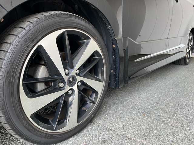 トヨタ ヴォクシー ２．０ ＺＳ 煌ＩＩ R1年 () 99