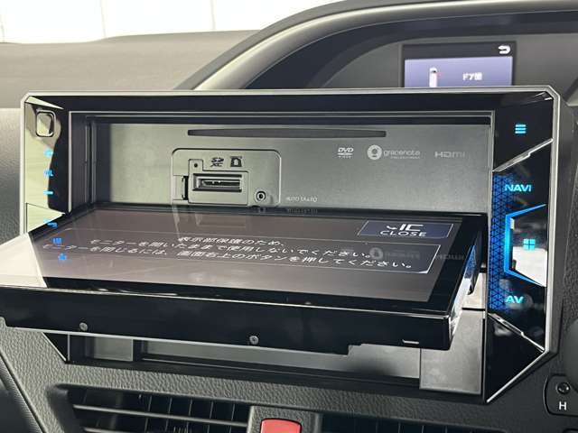 トヨタ ヴォクシー ２．０ ＺＳ 煌ＩＩ R1年 () 99