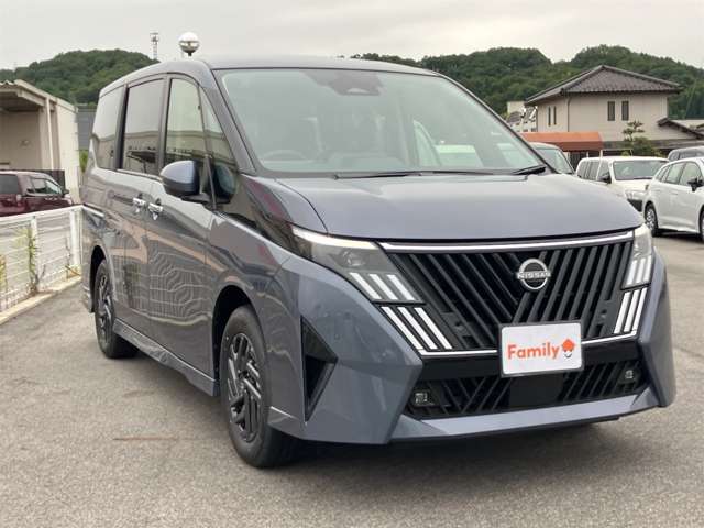 日産 セレナ １．４ Ｅ－ＰＯＷＥＲ ハイウェイスターＶ 日産オリジナルナビ取付パッケージ装着車 R8年 (東海) 99