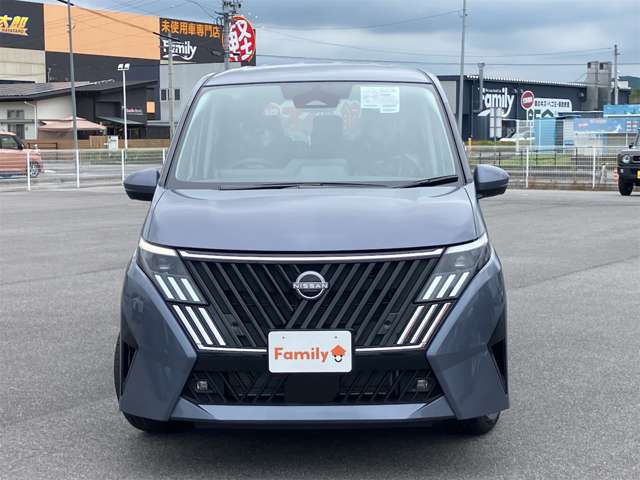 日産 セレナ ２．０ ハイウェイスターＶ 日産オリジナルナビ取付パッケージ装着車 R8年 (東海) 99