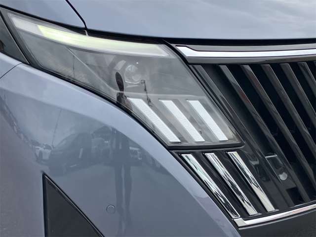 日産 セレナ ２．０ ハイウェイスターＶ 日産オリジナルナビ取付パッケージ装着車 R8年 (東海) 99