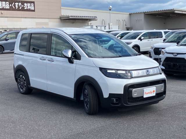 ホンダ フリード　ハイブリッド １．５ Ｅ：ＨＥＶ クロスター R8年 (東海) 99