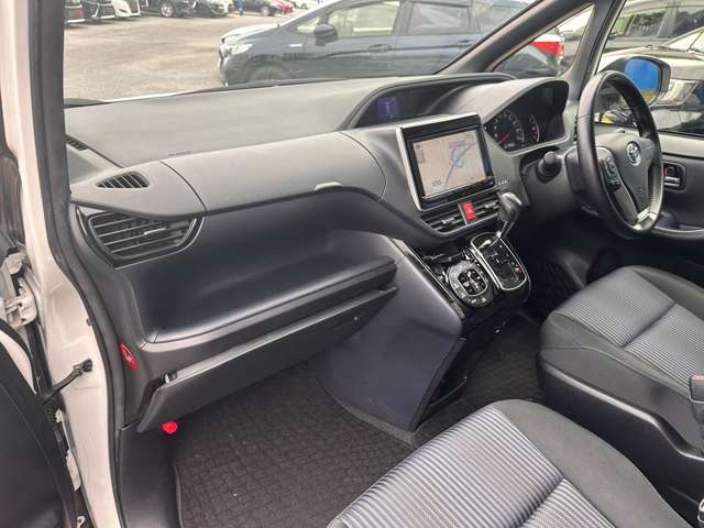 トヨタ ヴォクシー ２．０ ＺＳ 煌ＩＩ H28年 () 99