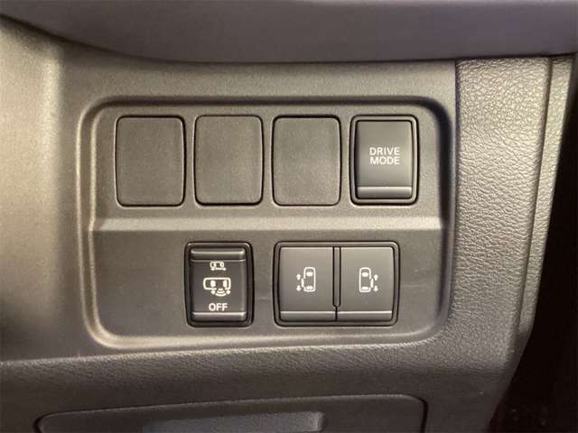 日産 セレナ １．２ Ｅ－ＰＯＷＥＲ ハイウェイスター Ｖ R4年 (近畿) 99