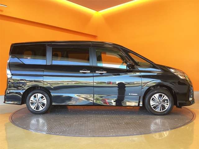 日産 セレナ １．２ Ｅ－ＰＯＷＥＲ ハイウェイスター Ｖ R4年 (近畿) 99