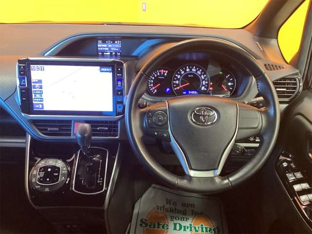 トヨタ ヴォクシー ２．０ ＺＳ 煌ＩＩ R2年 (近畿) 99