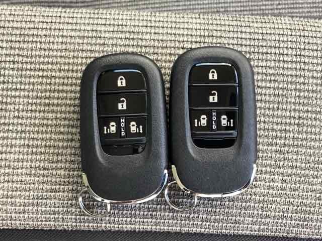 ホンダ Ｎ　ＢＯＸ ６６０ ファッションスタイル ２トーン R7年 (近畿) 99
