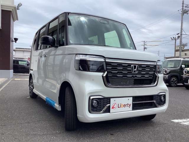 ホンダ Ｎ　ＢＯＸ カスタム ６６０ コーディネートスタイル ２トーン R8年 (近畿) 99