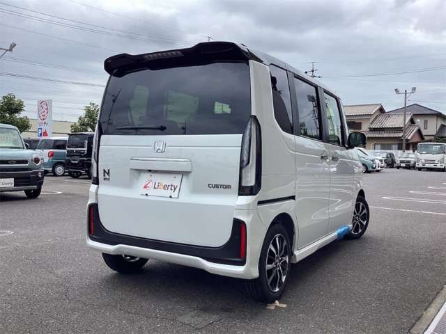 ホンダ Ｎ　ＢＯＸ カスタム ６６０ コーディネートスタイル ２トーン R8年 (近畿) 99