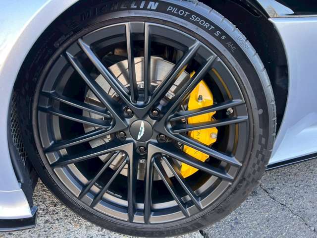 アストンマーティン ＤＢ１２ ４．０ R7年 (東海) 99