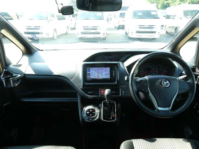 トヨタ ヴォクシー ２．０ ＺＳ R1年 (関東) 99