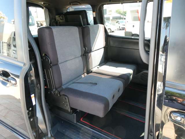 トヨタ ヴォクシー ２．０ ＺＳ R1年 (関東) 99