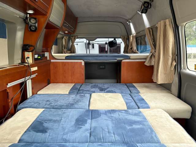 トヨタ ハイエースバン ナッツＲＶ H21年 (関東) 99