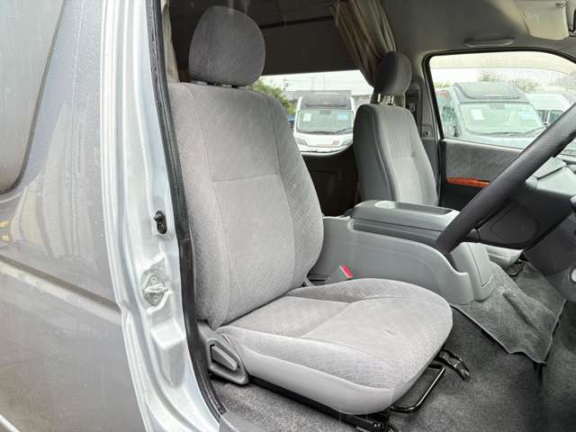 トヨタ ハイエースバン ナッツＲＶ H21年 (関東) 99