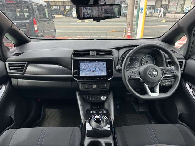 日産 リーフ Ｘ　Ｖセレクション R3年 () 99