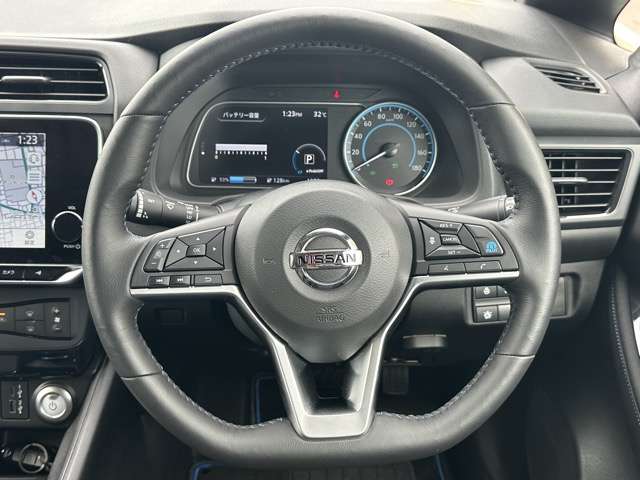 日産 リーフ Ｘ　Ｖセレクション R3年 () 99