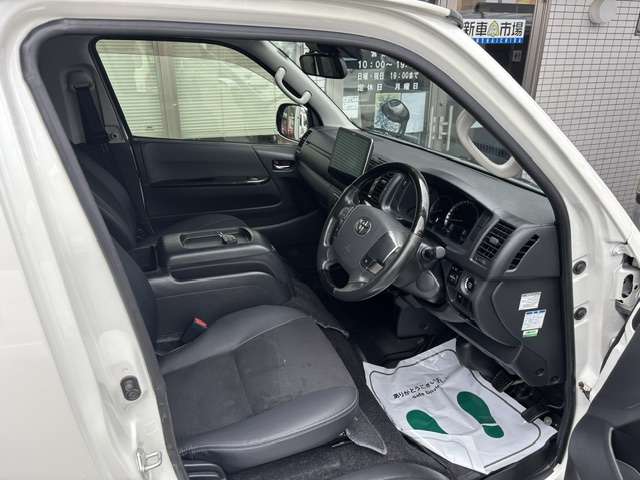 トヨタ ハイエースバン ２．８ スーパーＧＬ ダークプライム ロングボディ ディーゼルターボ H30年 (九州・沖縄) 99