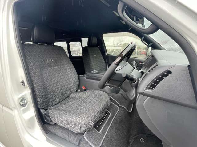 トヨタ ハイエースバン ２．０ スーパーＧＬ ダークプライムＩＩ ロングボディ R5年 (東北) 99