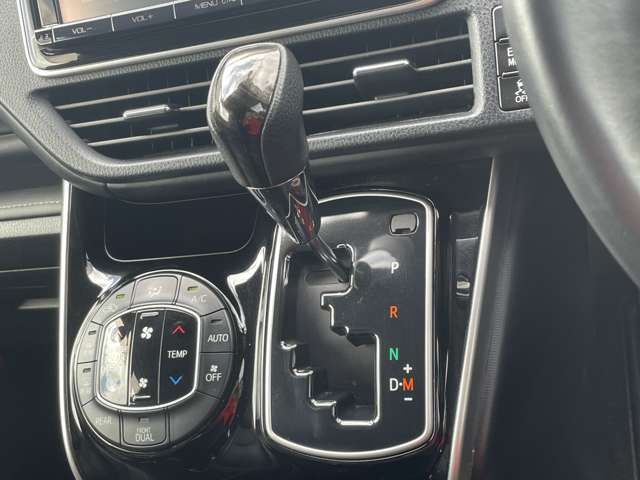 トヨタ エスクァイア ２．０ ＧＩ ４ＷＤ H27年 (東北) 99