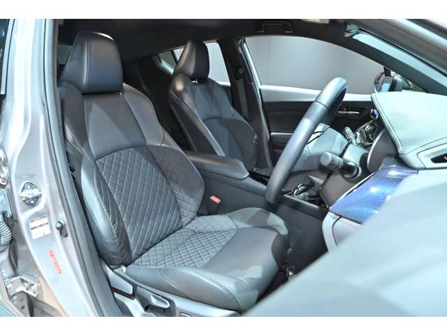 トヨタ Ｃ−ＨＲ ハイブリッド １．８ Ｇ モード ネロ セーフティ プラスＩＩ R3年 (関東) 99