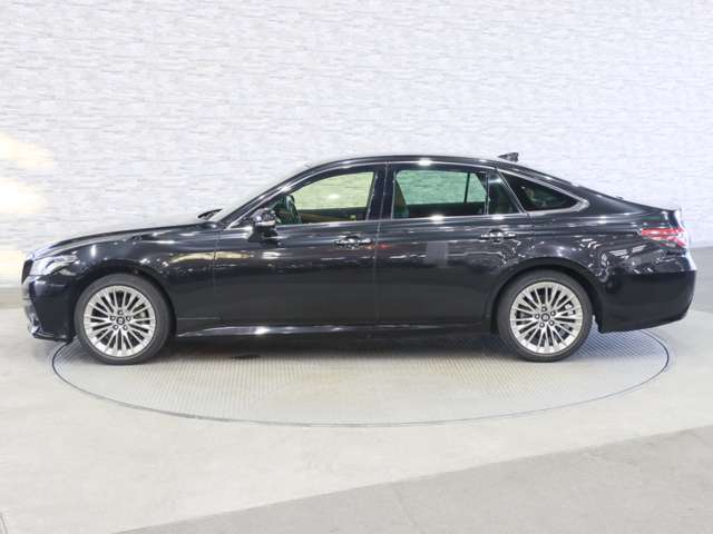 トヨタ クラウン　ハイブリッド ハイブリッド ２．５ Ｓ エレガンス スタイルＩＩ R2年 (関東) 99