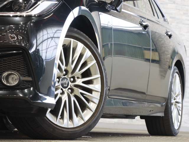トヨタ クラウン　ハイブリッド ハイブリッド ２．５ Ｓ エレガンス スタイルＩＩ R2年 (関東) 99