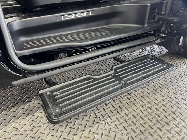トヨタ アルファード ３．５ ＳＣ R1年 (関東) 99