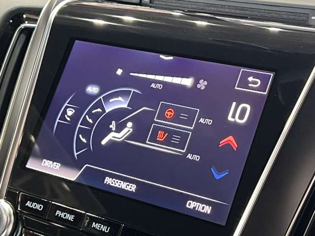 トヨタ クラウン　ハイブリッド ハイブリッド ２．５ Ｓ Ｃパッケージ H30年 (関東) 99