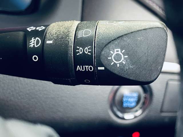 トヨタ ハリアー ２．０ プレミアム スタイルモーヴ H27年 (近畿) 99