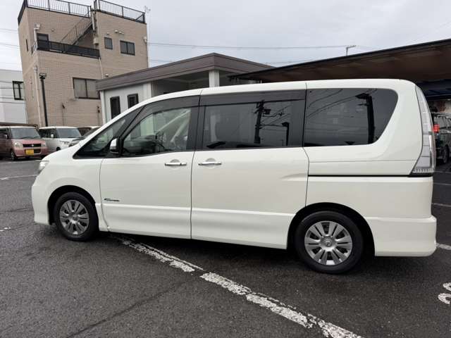 日産 セレナ ２．０ ライダー Ｓ－ＨＹＢＲＩＤ H25年 () 99