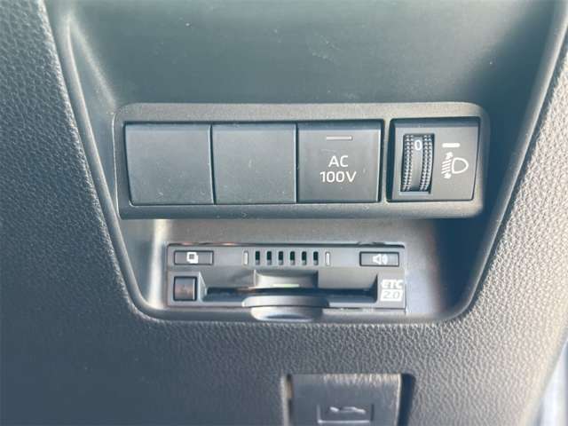トヨタ アクア １．５ Ｇ R5年 (近畿) 99