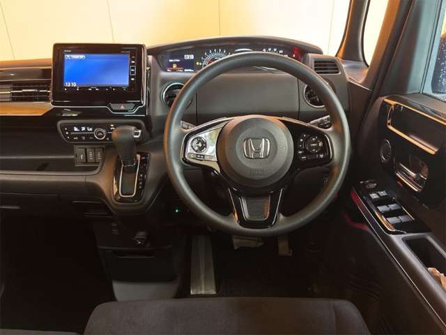 ホンダ Ｎ　ＢＯＸ カスタム ６６０ Ｌ R3年 (近畿) 99