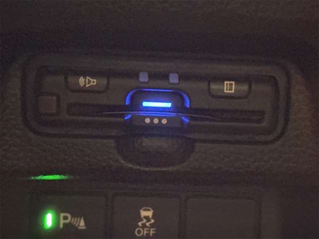 ホンダ Ｎ　ＢＯＸ カスタム ６６０ Ｌ R3年 (近畿) 99