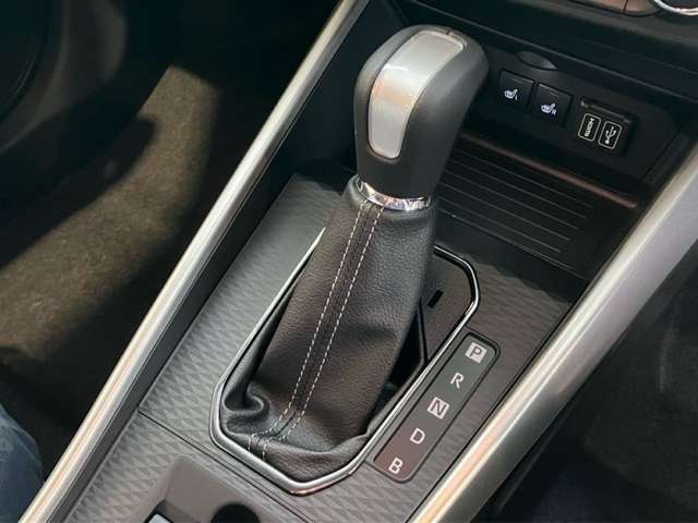 トヨタ ライズ　ハイブリッド ハイブリッド １．２ Ｚ R8年 (近畿) 99