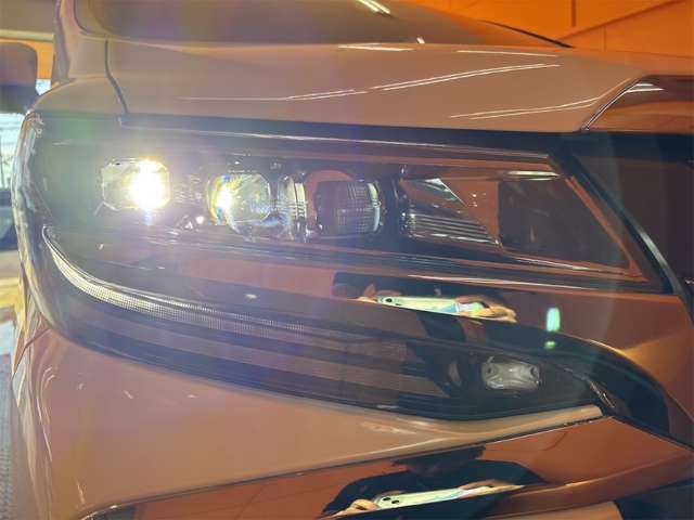 トヨタ アルファード ２．５ Ｓ タイプゴールドＩＩ R4年 (近畿) 99