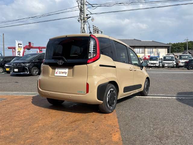 トヨタ シエンタ １．５ Ｚ R8年 (近畿) 99