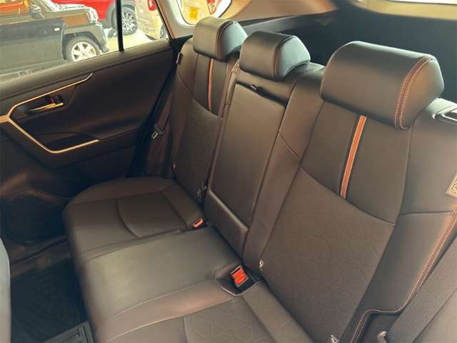トヨタ ＲＡＶ４ ２．０ アドベンチャー ４ＷＤ R5年 (近畿) 99