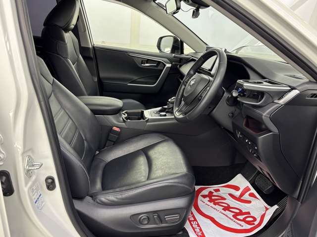 トヨタ ＲＡＶ４ ２．５ ハイブリッド Ｇ Ｅ－ＦＯＵＲ ４ＷＤ R1年 (東北) 99