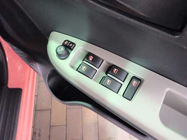 トヨタ パッソ １．０ モーダ チャーム R2年 (近畿) 99