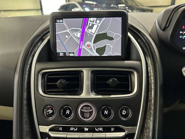 アストンマーティン ＤＢ１１ Ｖ８ H30年 (関東) 99