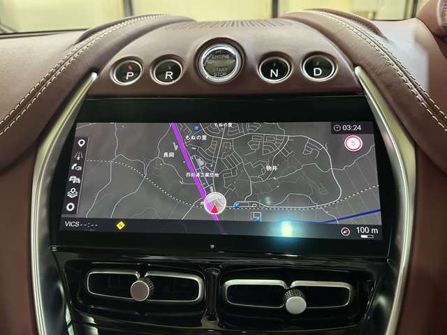 アストンマーティン ＤＢＸ ４．０ ４ＷＤ R3年 (関東) 99
